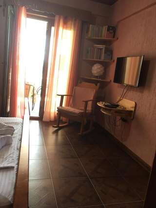 Апартаменты Apartment Klara Бар Стандартный номер-студио-73